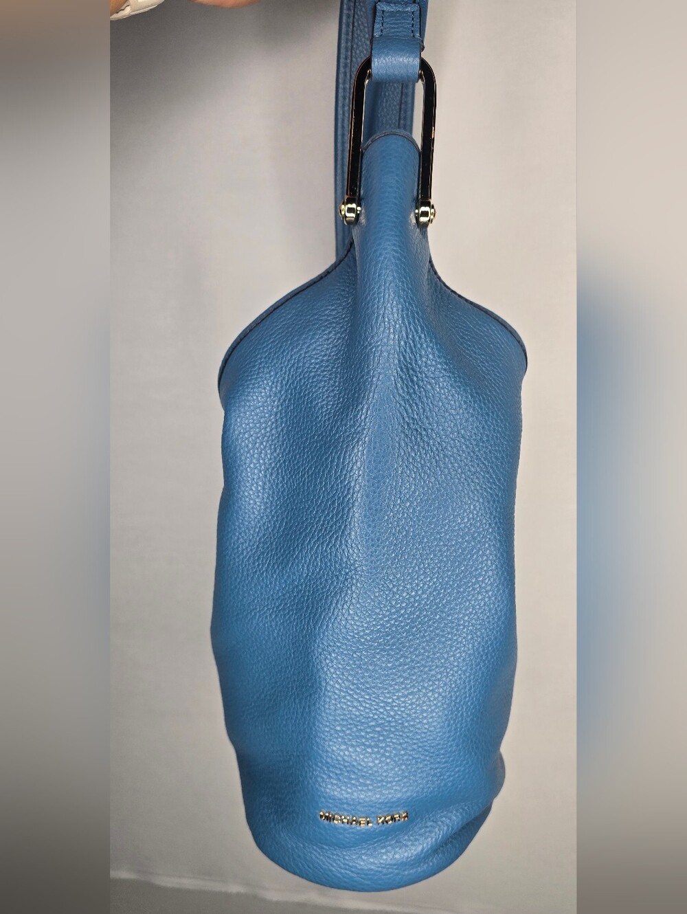 Michael Kors Sonny Medium Blue Pebbled Leather Hobo Shoulder Bag - Picture 4 of 8